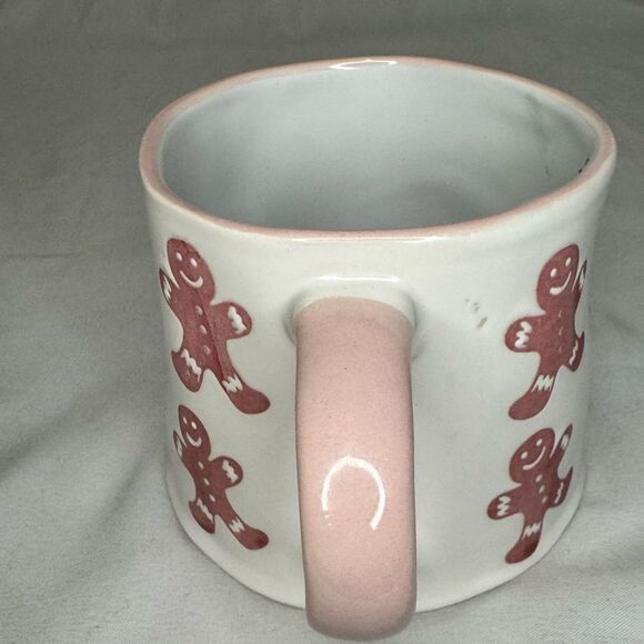 Pink Scattered Gingerbread Men
Mug - Picture 5 of 9